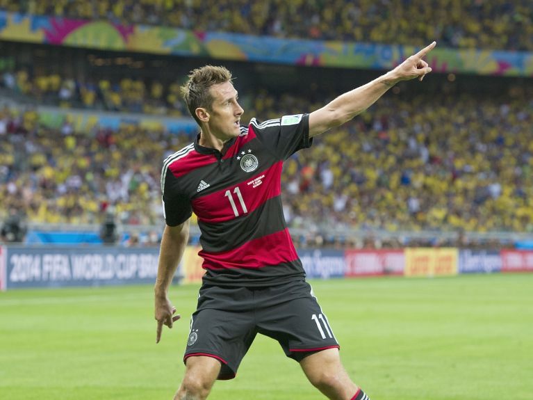 Mirsolav Klose auf dem Spielfeld. 