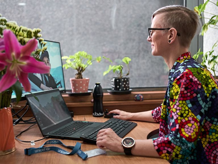 Juliane Drews in ihrem Büro in Neu-Delhi