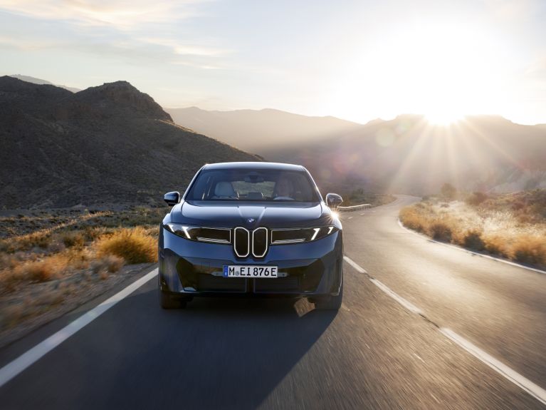 BMW iX3