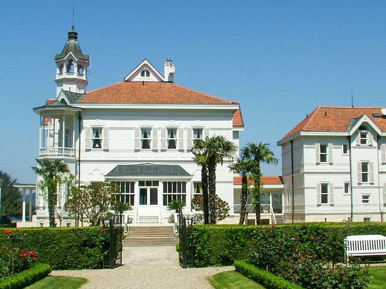Kulturakademie Tarabya: Begegnungen am Bosporus Kulturakademie Tarabya: Begegnungen am Bosporus
