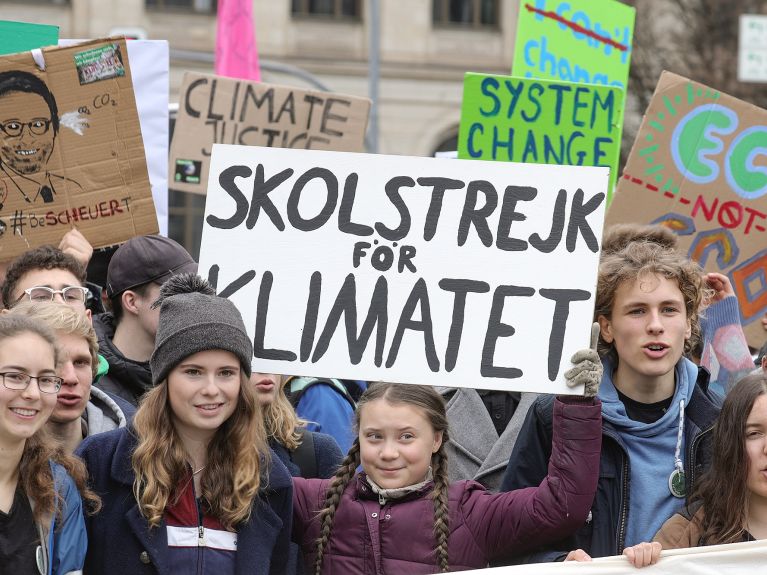 Fridays for Future: jóvenes hacen huelga en todo el mundo por más protección del clima