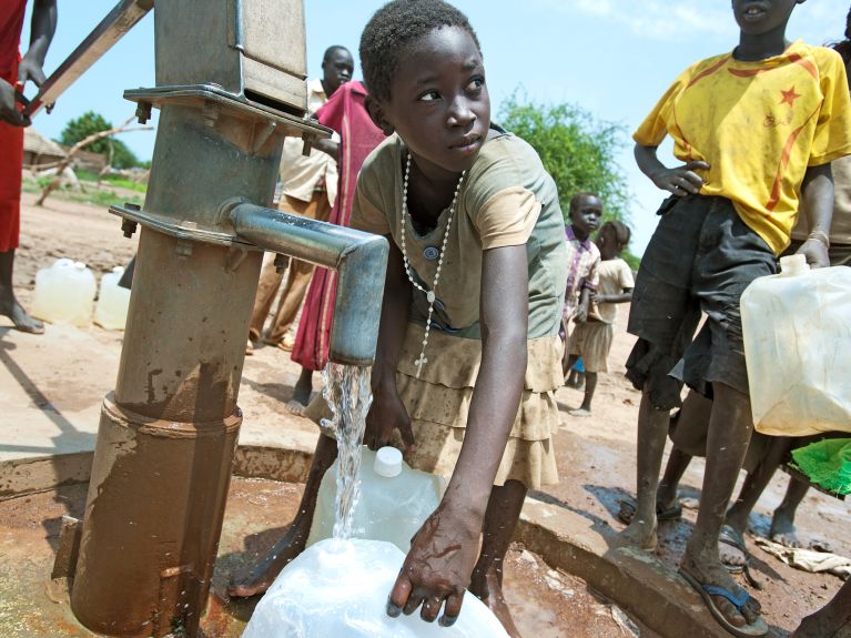 L'eau potable propre est un bien précieux au niveau mondial.