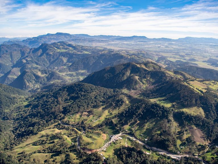 Somente a paisagem é bravia: vista de Icononzo, na antiga região rebelde da Colômbia. 