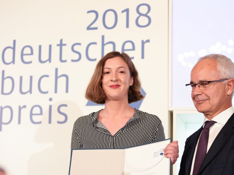 Inger-Maria Mahlke gewinnt den Deutschen Buchpreis 2018