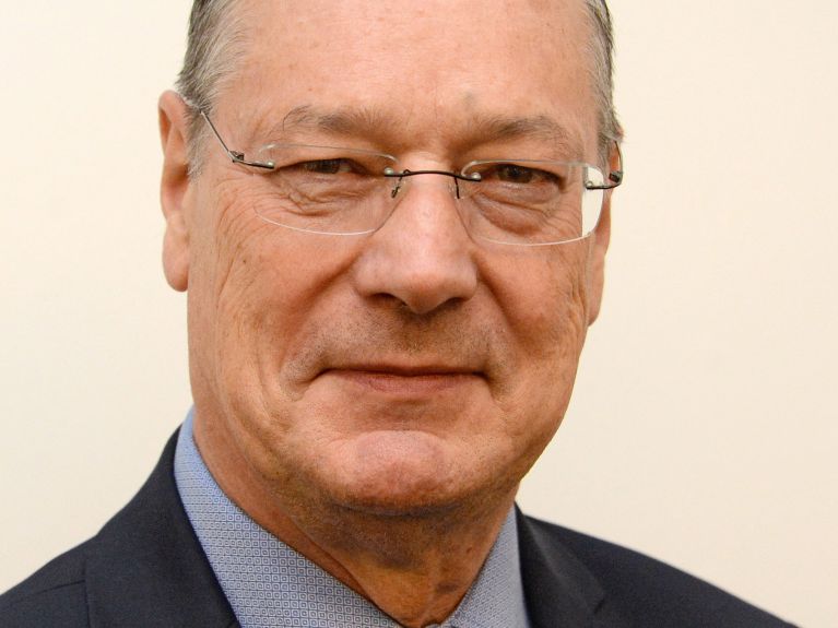 Hellmut Königshaus, legal expert and politician (FDP), long-standing member of the German Bundestag, since 2015 President of Deutsch-Israelische Gesellschaft e.V. (DIG).