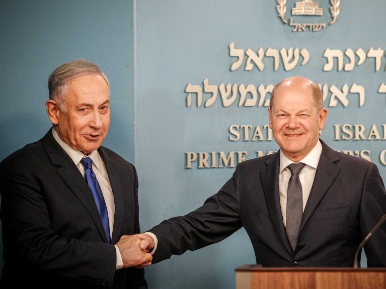Le premier ministre israélien Netanyahou et le chancelier allemand Scholz 
