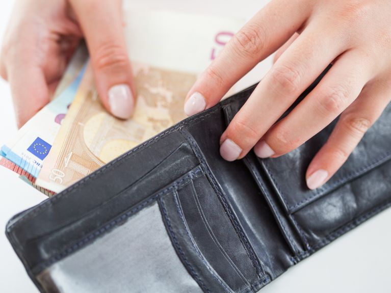 Unions say 'no' to basic income