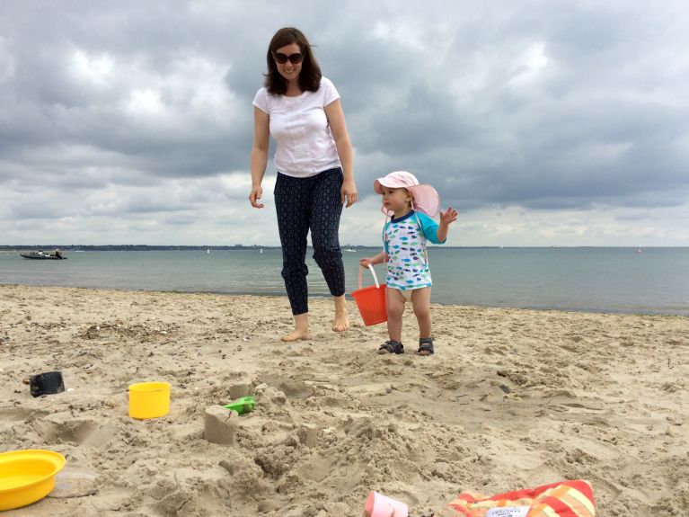 Clara en Fráncfort con su hija 