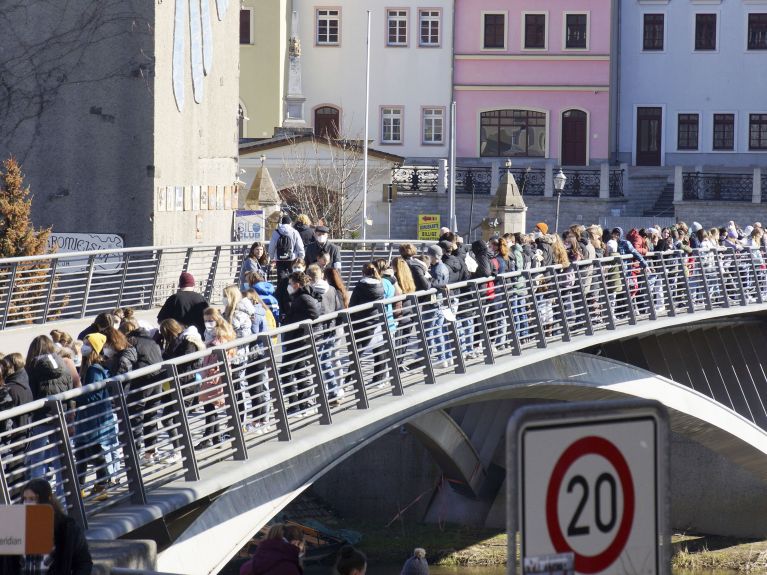 Antikriegsprotest auf der Brücke zwischen Zgorzelec und Görlitz