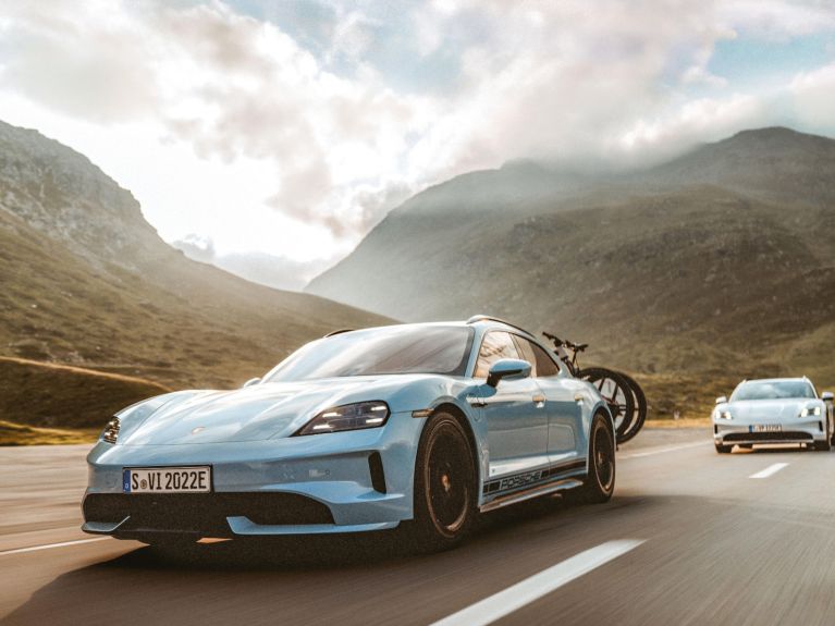 Porsche Taycan Cross Turismo