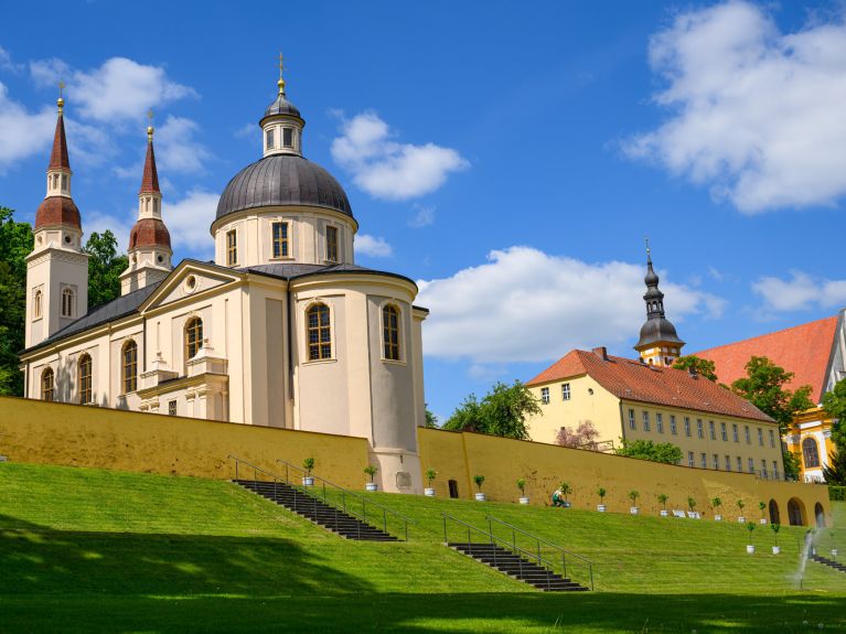 Barocker Prachtbau, auch heute noch eindrucksvoll: Kloster Neuzelle. 