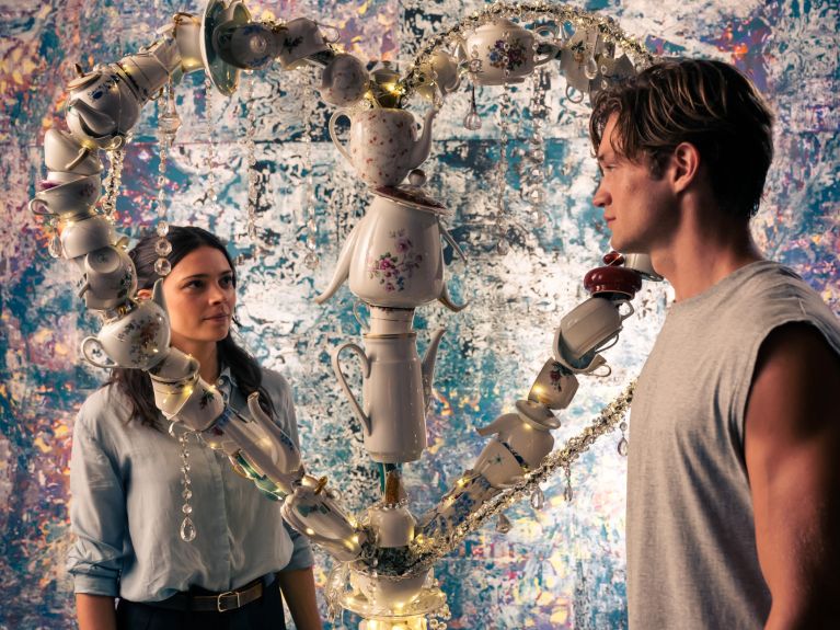 Wiedersehen mit Ruby und James: Bilder aus der zweiten Staffel von „Maxton Hall“ 