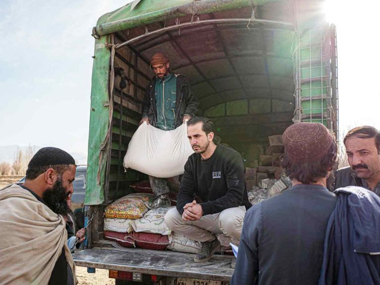 Auch in Afghanistan hat Serkan Eren mit STELP schon humanitäre Hilfe geleistet.