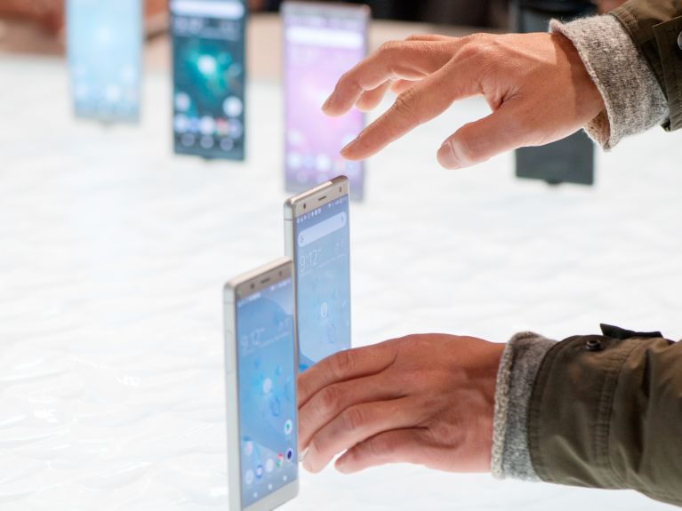 Smartphones haben die Digitalisierung rasant beschleunigt. Smartphones haben die Digitalisierung rasant beschleunigt.