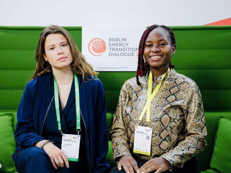 Luisa Neubauer with the climate activist Hilda Nakabuye , BETD 2022