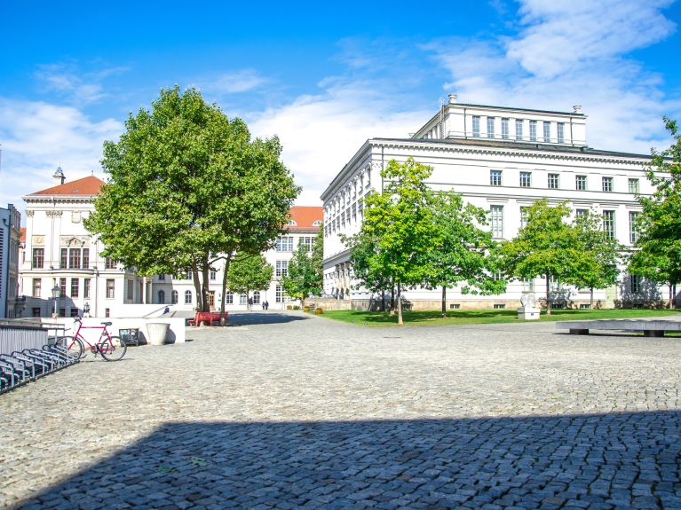 Halle: praça Universitätsplatz