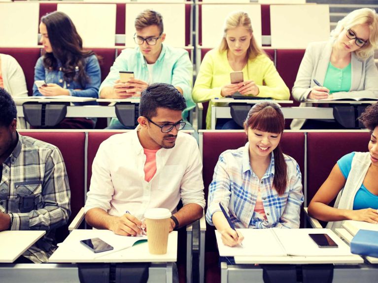Cyberbezpieczeństwo – Kierunki studiów z przyszłością i dla przyszłości Cyberbezpieczeństwo – Kierunki studiów z przyszłością i dla przyszłości
