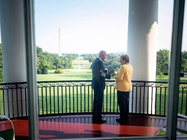 Joe Biden e Angela Merkel durante a última visita da chanceler aos EUA 
