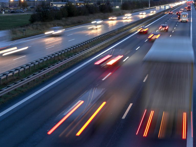 Motorway traffic: startups are making it more environment friendly. 