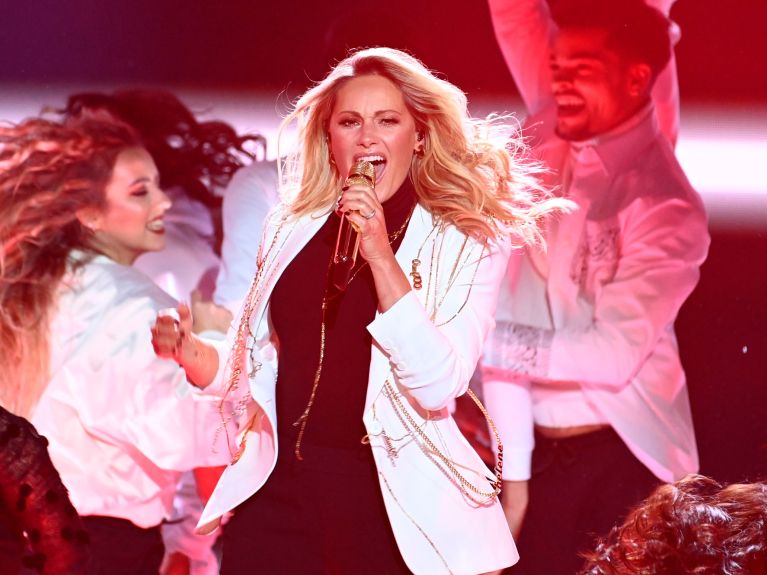 Helene Fischer, Alman pop müziğinin kraliçesi.