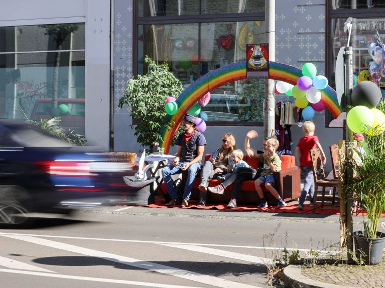 O “Park(ing) Day” chama a atenção para novas possibilidades. 