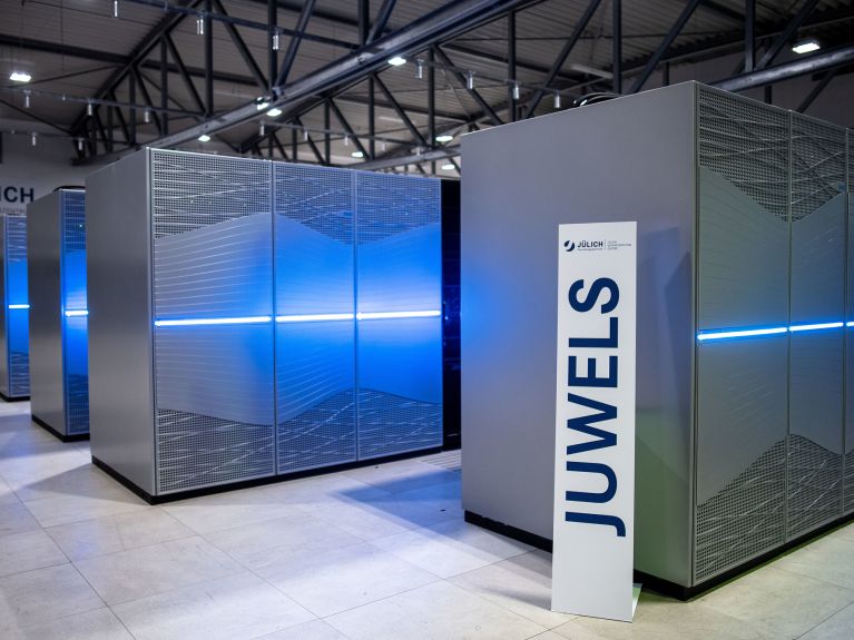 Der Supercomputer „Juwels“ in Jülich Der Supercomputer „Juwels“ in Jülich