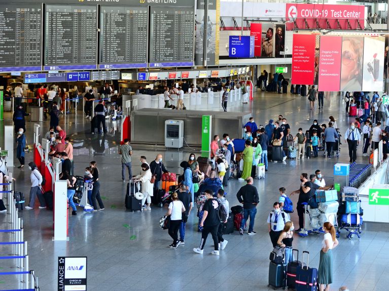 مطار فرانكفورت: البوابة نحو العالم