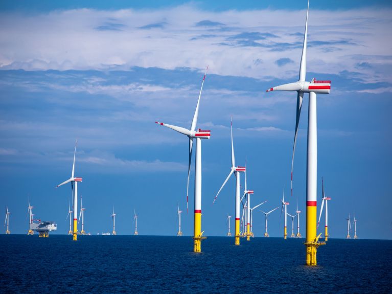 La energía eólica es clave como fuente de energía sostenible. La energía eólica es clave como fuente de energía sostenible.