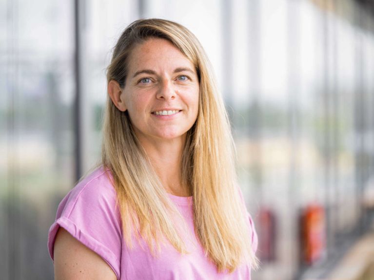 L’ex-joueuse nationale et experte en football Nia Künzer L’ex-joueuse nationale et experte en football Nia Künzer