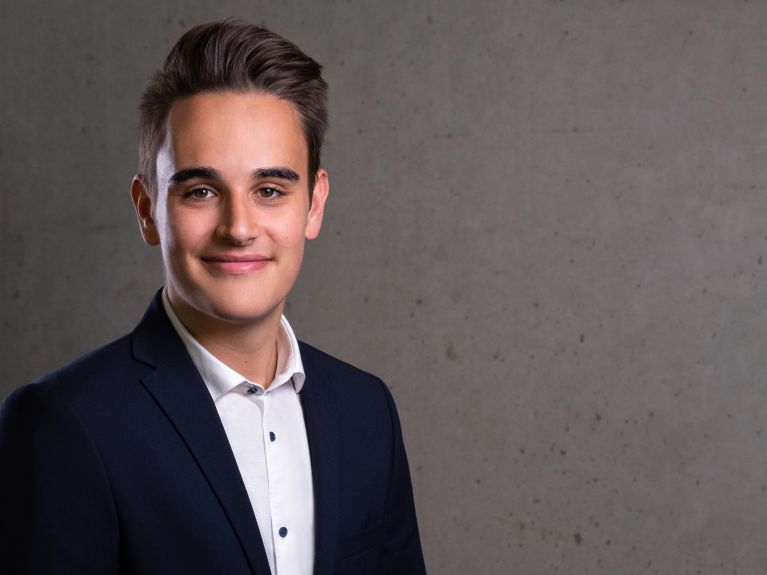 Dario Schramm : « J’ai découvert toujours plus de possibilités de changement. » Dario Schramm : « J’ai découvert toujours plus de possibilités de changement. »