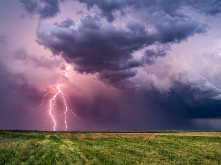 L’intelligence artificielle peut avertir contre les orages. 