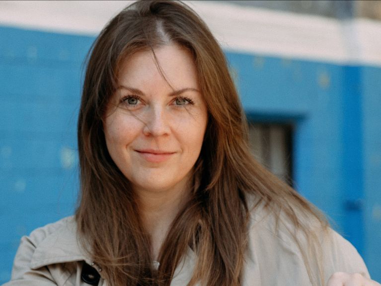 Die Ukrainerin Alisa Kalyuzhna arbeitet als Produzentin in Kyjiw. Die Ukrainerin Alisa Kalyuzhna arbeitet als Produzentin in Kyjiw.