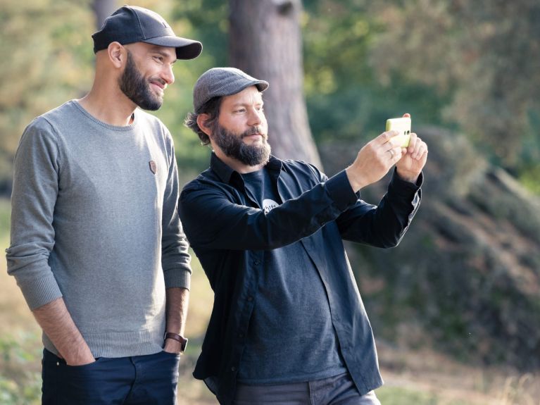 Los hermanos Waldeck quieren que los teléfonos inteligentes sean más justos y sostenibles. 