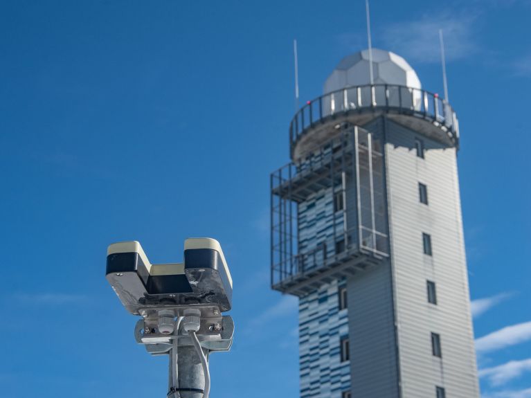 Sensor for recording duration of precipitation, Hohenpeissenberg (Bavaria)