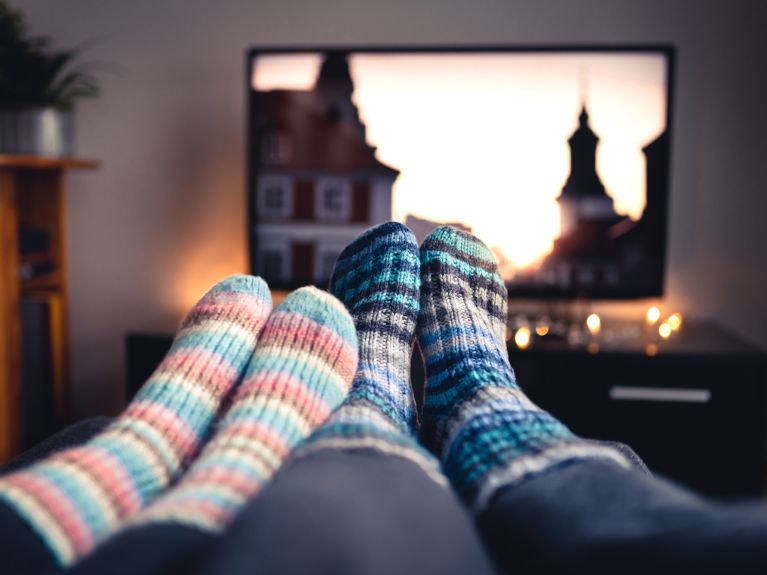  Ob klassisch oder Streaming: Die Deutschen lieben es fernzusehen.