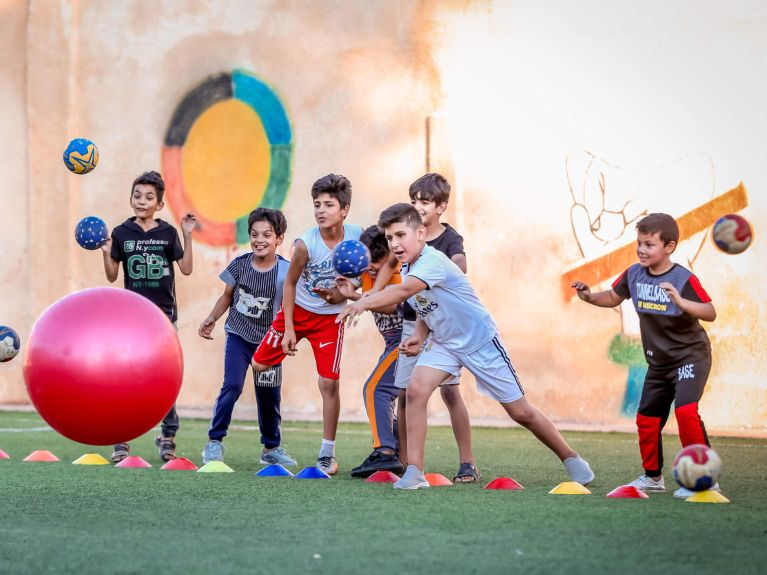 Jordanian youngsters doing handball training 