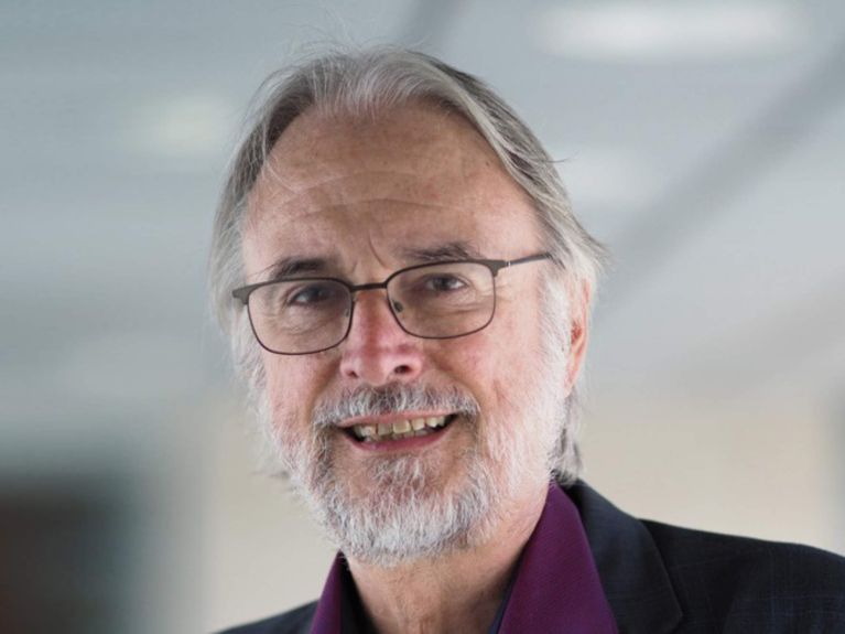    Karlheinz Brandenburg fait des recherches sur la prochaine révolution : la réalité virtuelle pour l’oreille. 