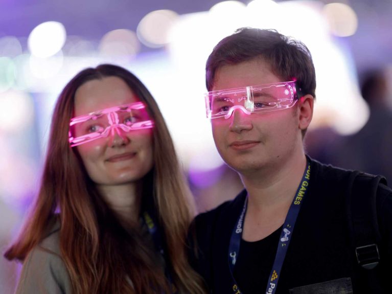 Visiteuse et visiteur de la Gamescom 2022 