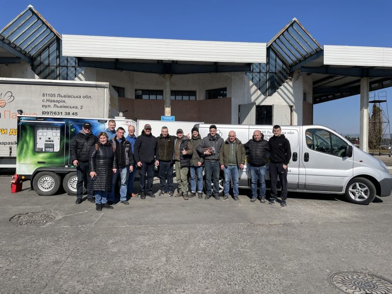 Desde Gudensberg parten transportes periódicos con suministros de ayuda a la frontera polaco-ucraniana.