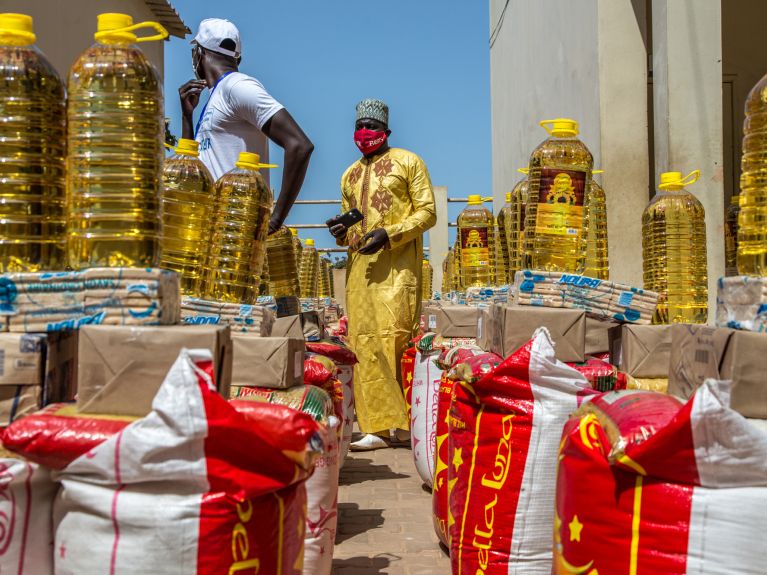 Entrega de alimentos en Dakar, Senegal