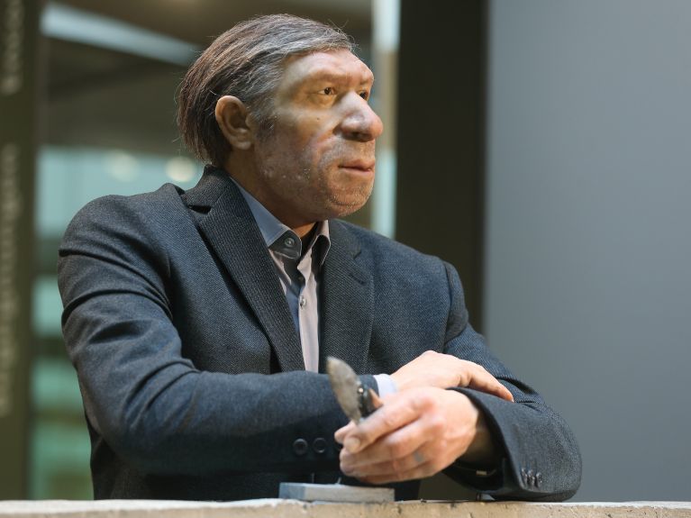 Neandertales en el Museo de Mettmann Neandertales en el Museo de Mettmann