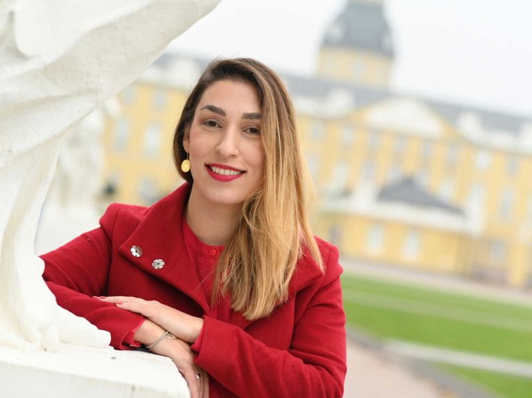 Empresária e autora Tijen Onaran Empresária e autora Tijen Onaran