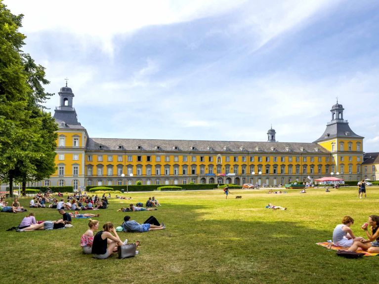 Mükemmeliyet merkezi üniversite: Bonn Friedrich Wilhelm Üniversitesi 