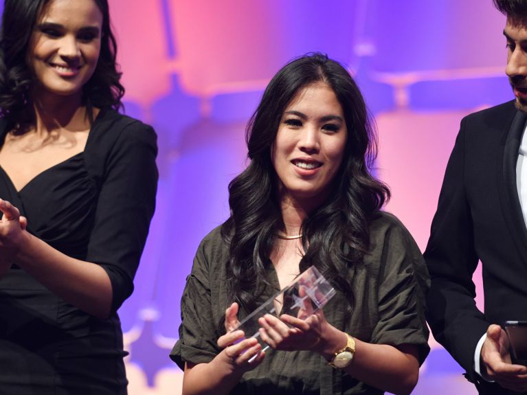 Mai Thi Nguyen-Kim received the Grimme Online Award for her work.