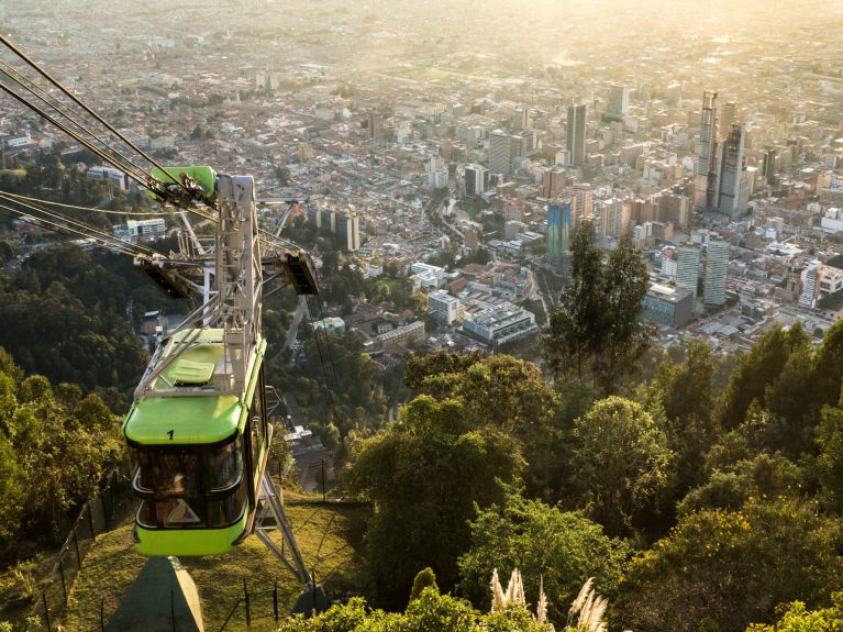 TUMI soutient la ville de Bogotá en Colombie. TUMI soutient la ville de Bogotá en Colombie.