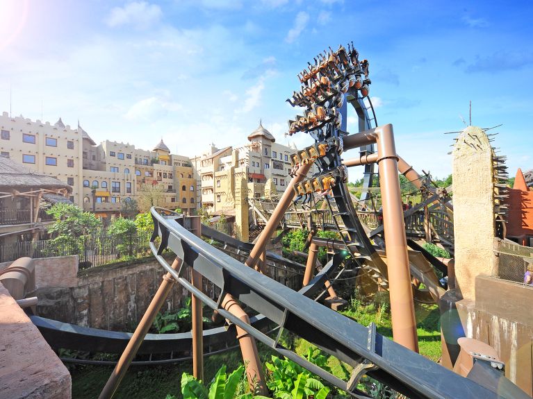 Achterbahn „Black Mamba“ im Phantasialand