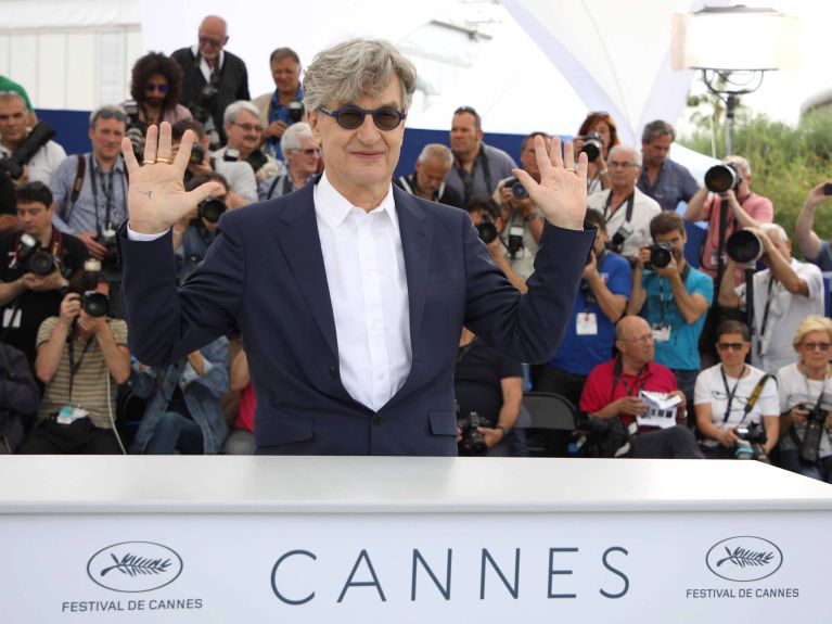 Wim Wenders ist einer der großen Regisseure des internationalen Kinos und mit zwei Filmen in Cannes vertreten.
