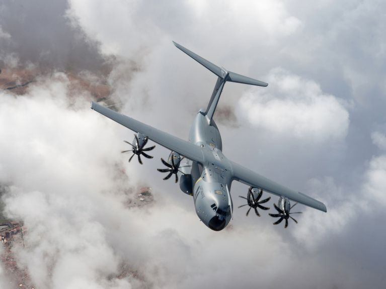 طائرة إيرباص A400M للنقل العسكري طائرة إيرباص A400M للنقل العسكري