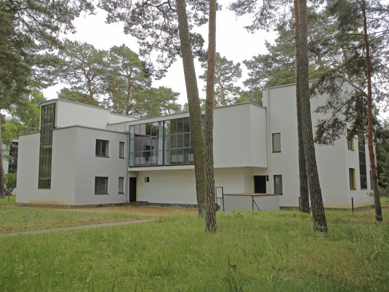 Bauhaus in Dessau, Walter Gropius Bauhaus in Dessau, Walter Gropius