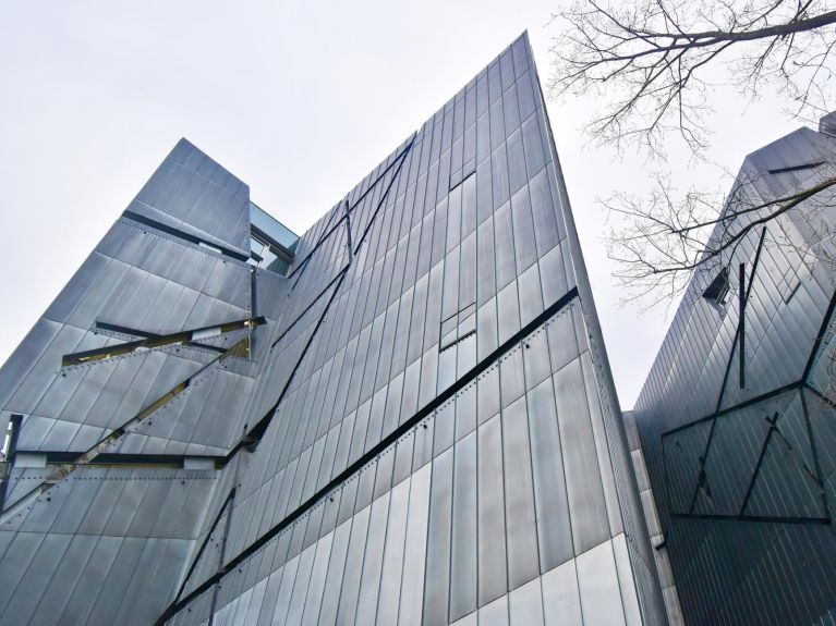 Daniel Libeskind, Jewish Museum in Berlin Daniel Libeskind, Jewish Museum in Berlin